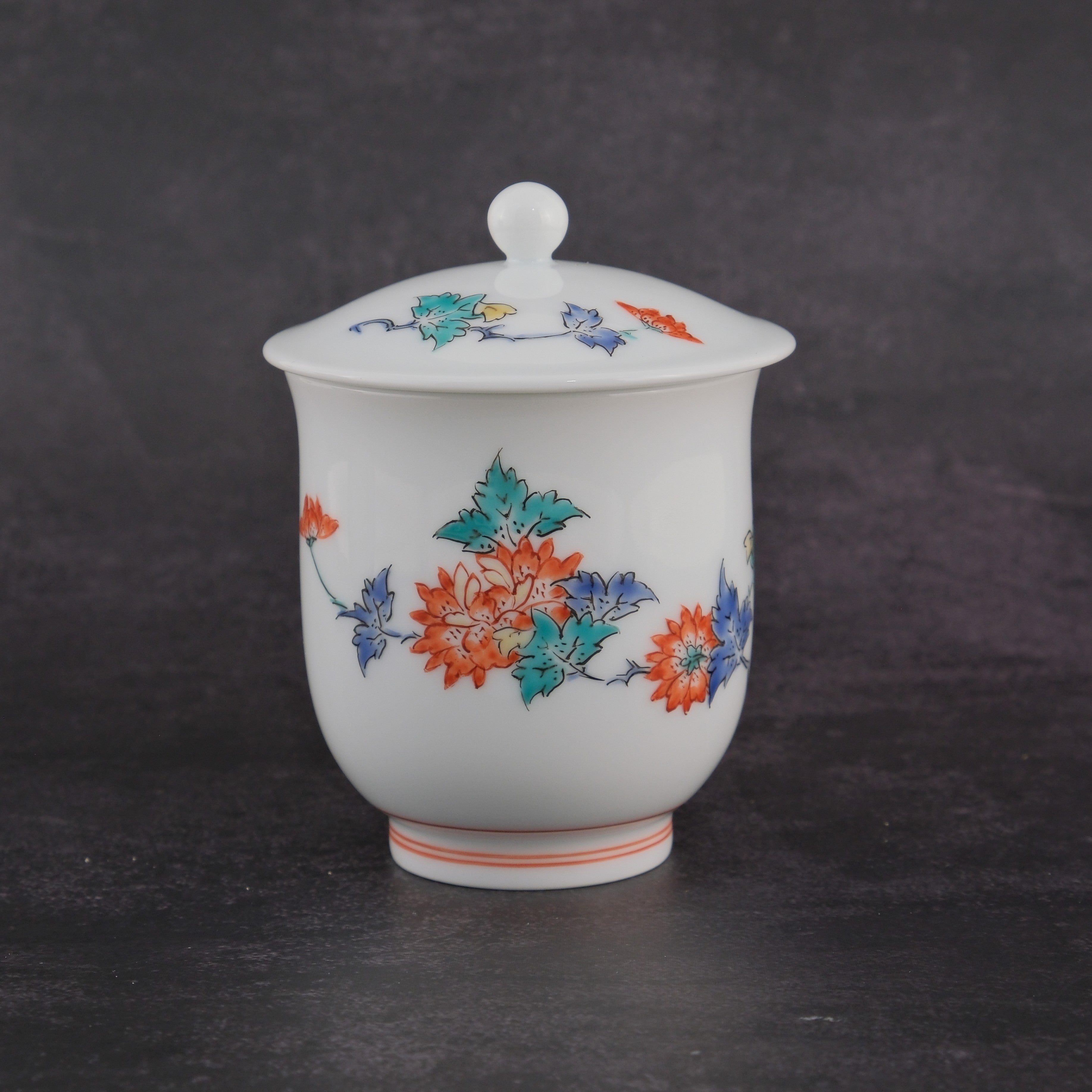Kakiemon XIV (Living National Tresure), Pear of Peony-Motif Yunomi Tea Cups