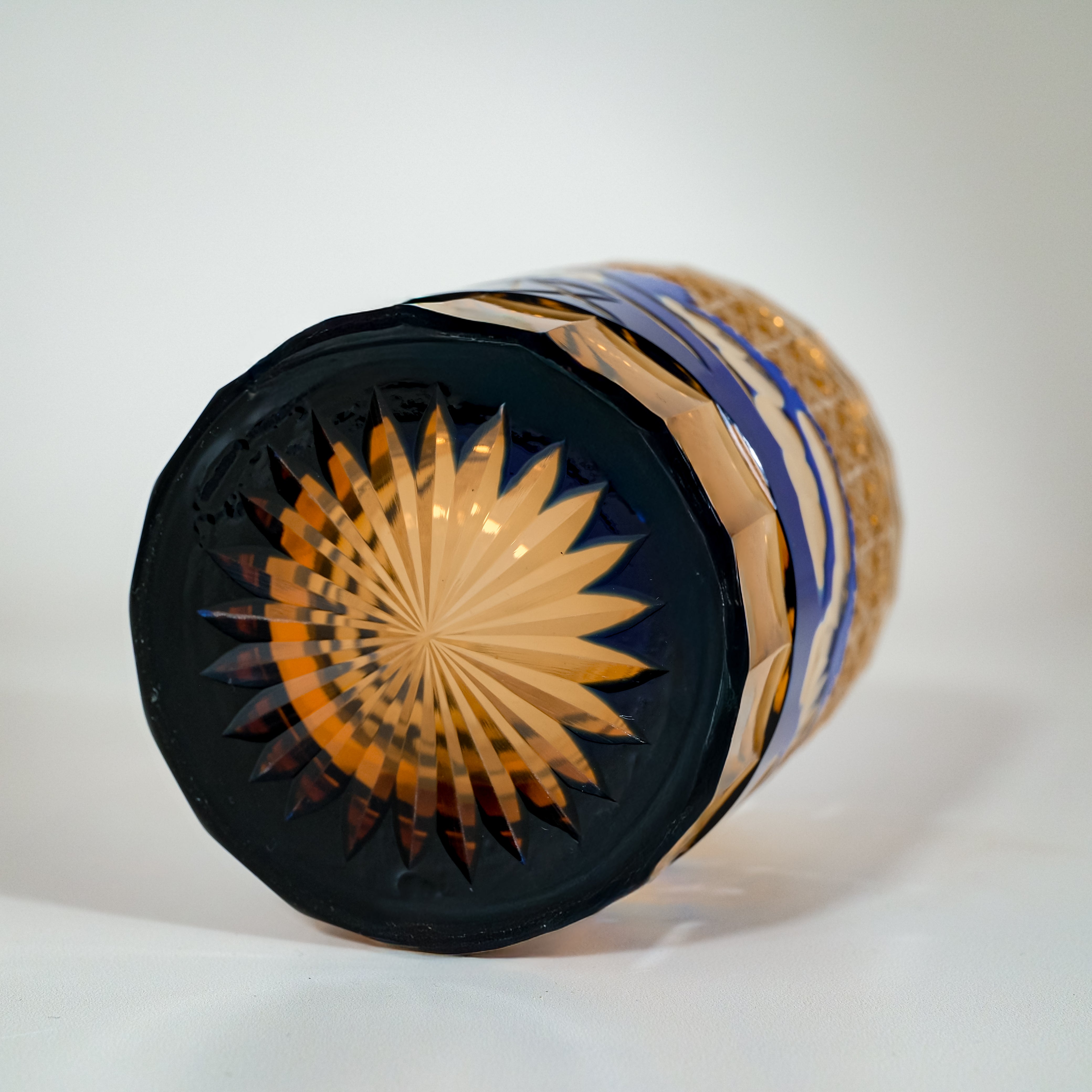 KIRIKO “Mt. Fuji & Kiku-Tsunagi” Crystal Tumbler – Blue & Amber