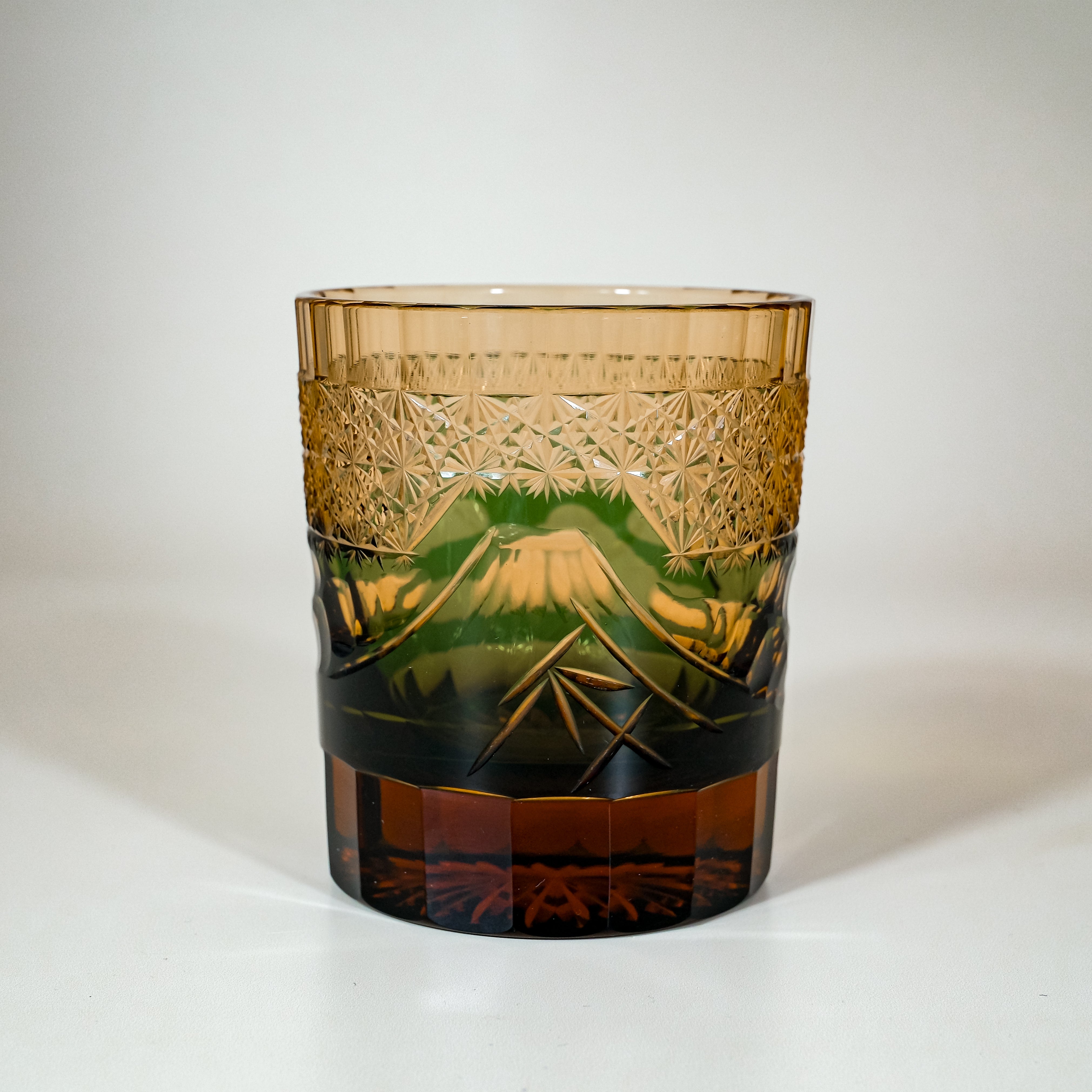KIRIKO “Mt. Fuji & Kiku-Tsunagi” Crystal Tumbler – Green & Amber