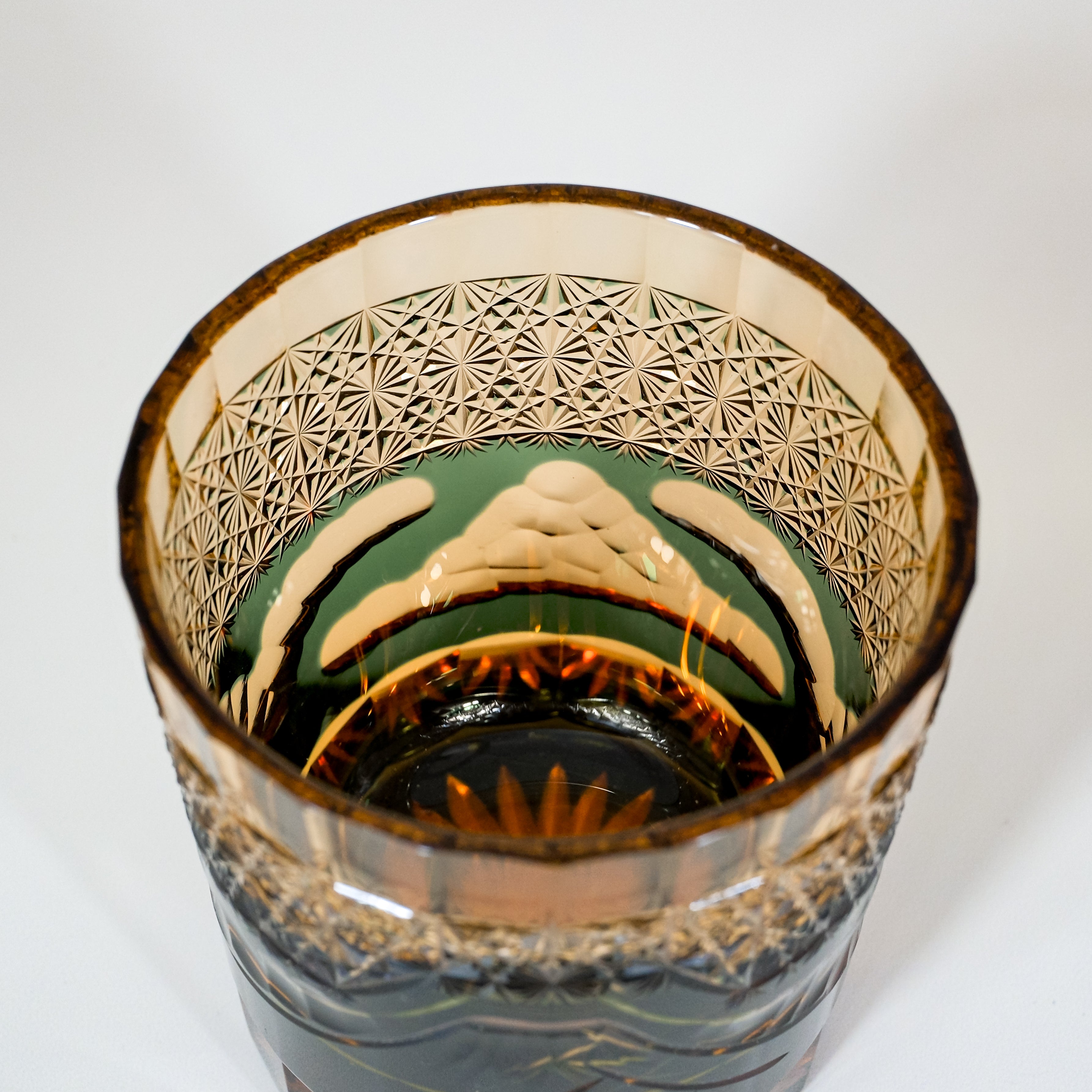 KIRIKO “Mt. Fuji & Kiku-Tsunagi” Crystal Tumbler – Green & Amber