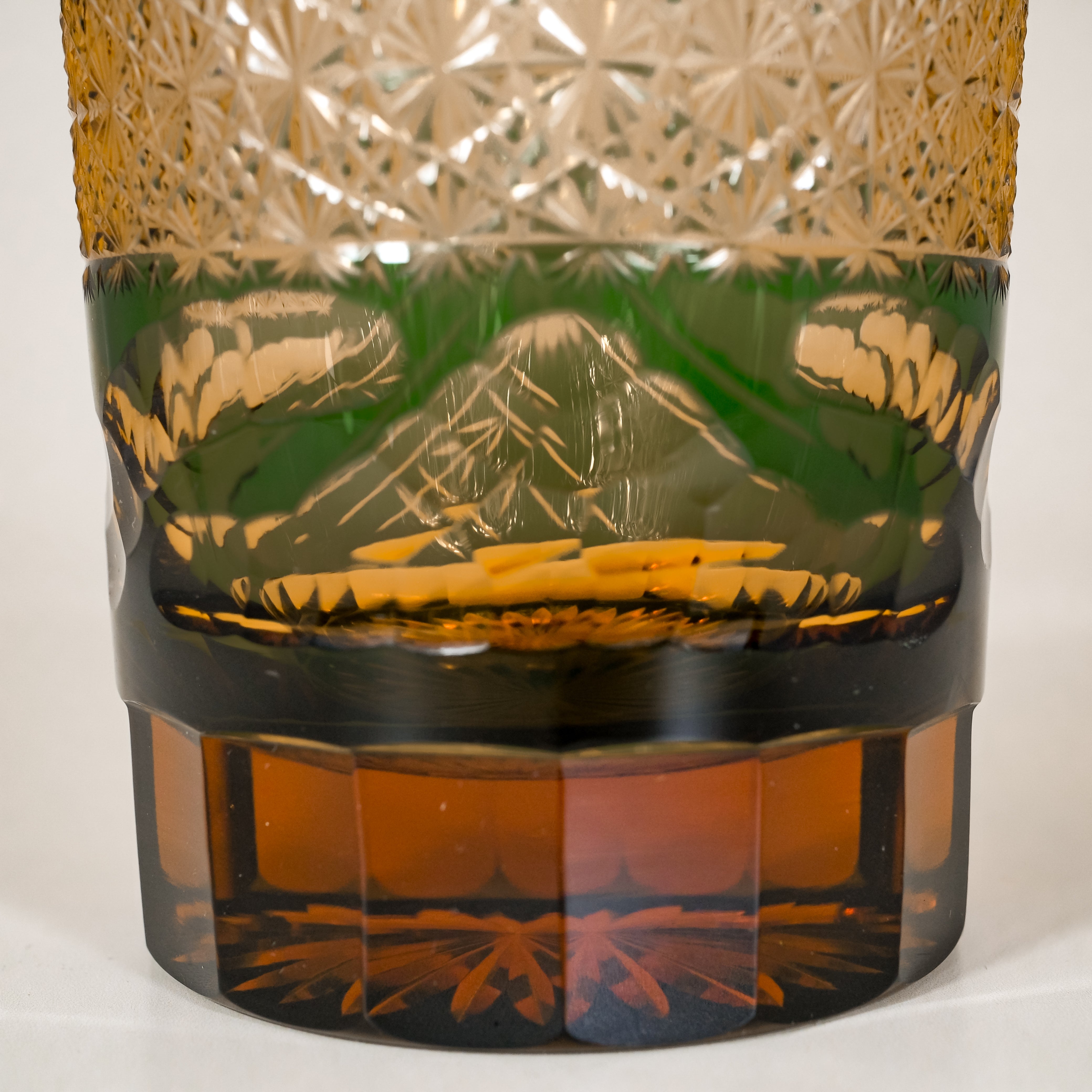 KIRIKO “Mt. Fuji & Kiku-Tsunagi” Crystal Tumbler – Green & Amber