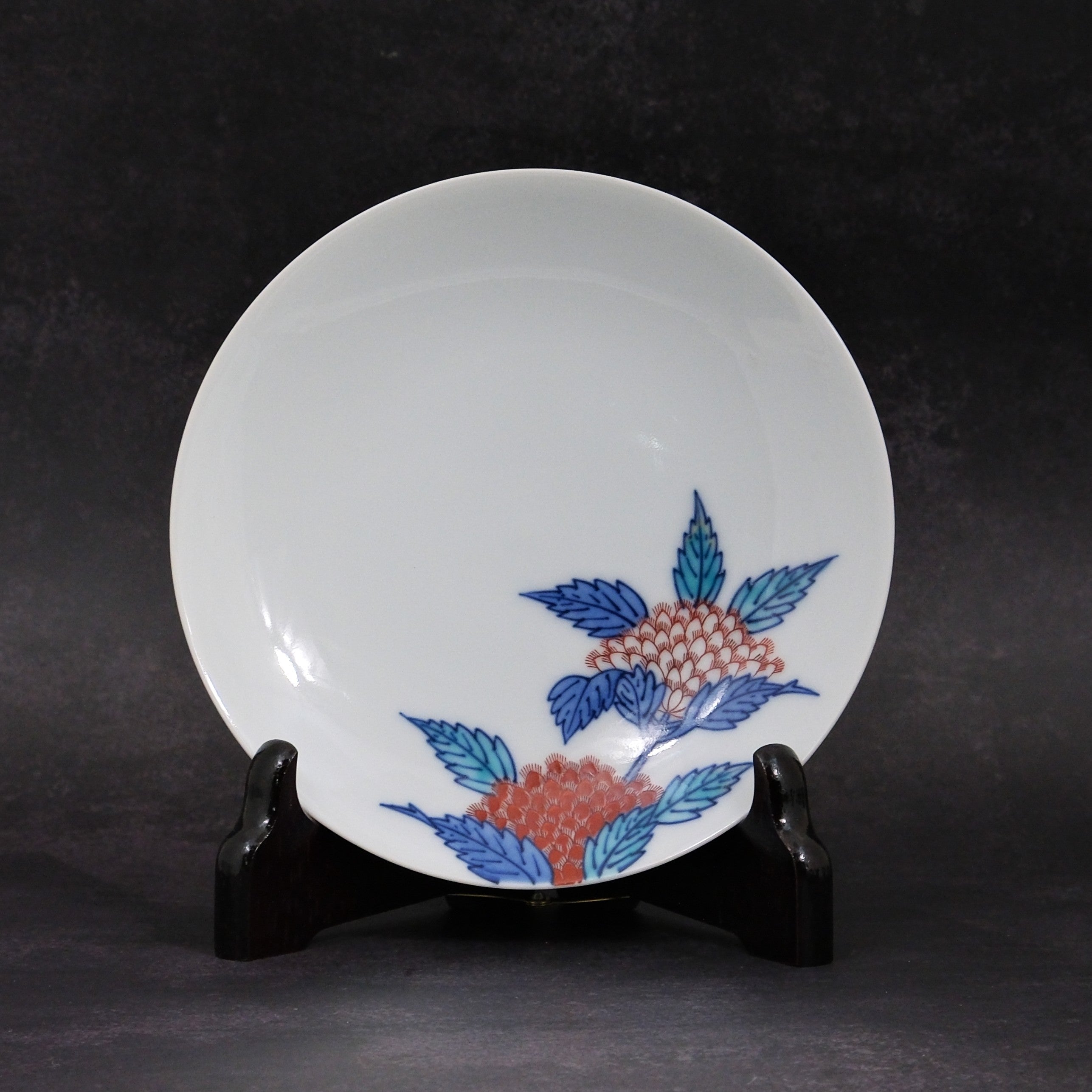 Fujibakama Teacup & Saucer Set Nabeshima Porcelain by the 13th Imaizumi Imaemon (1926-2001)