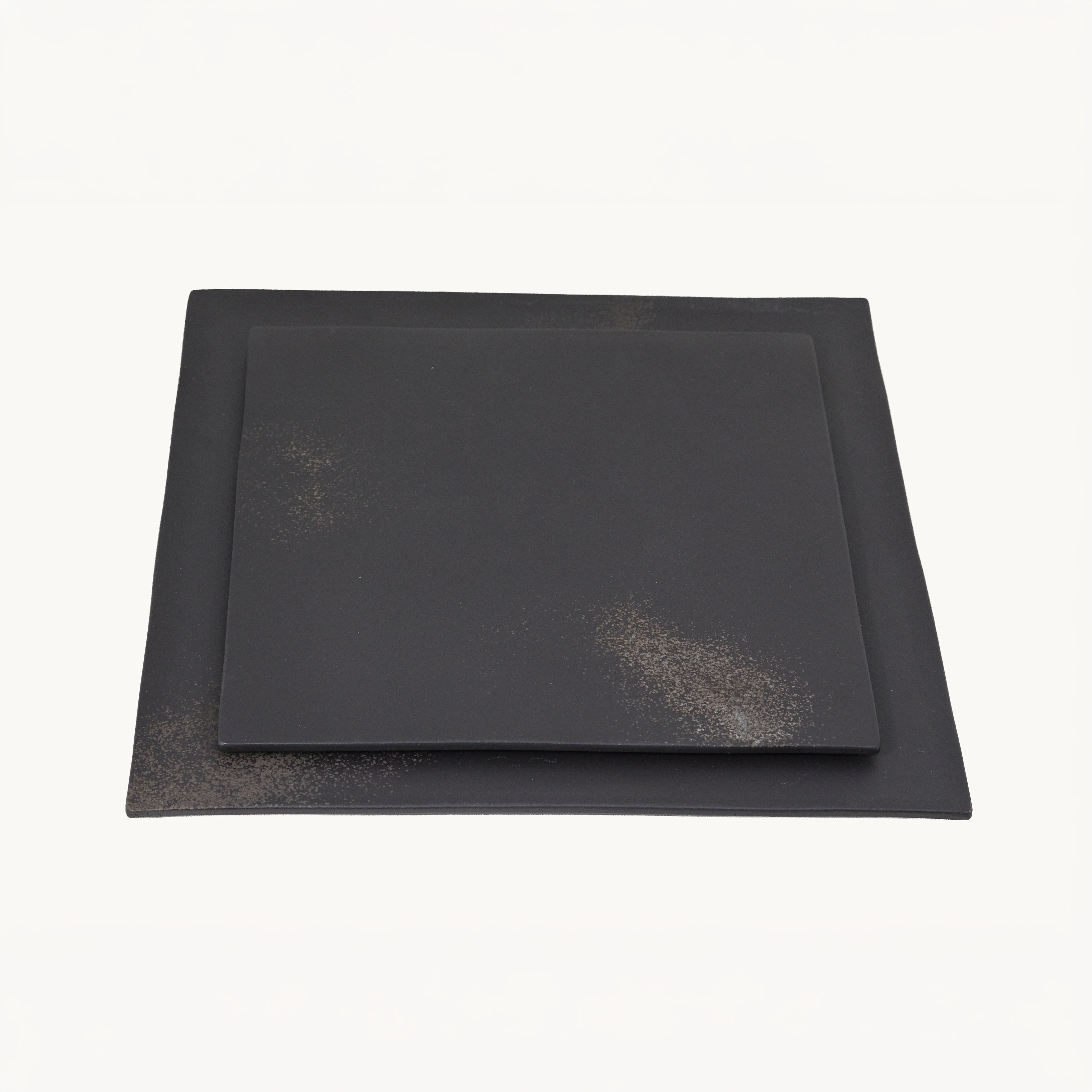 ”ban” Square Plate Set – 2 Sizes(Black)