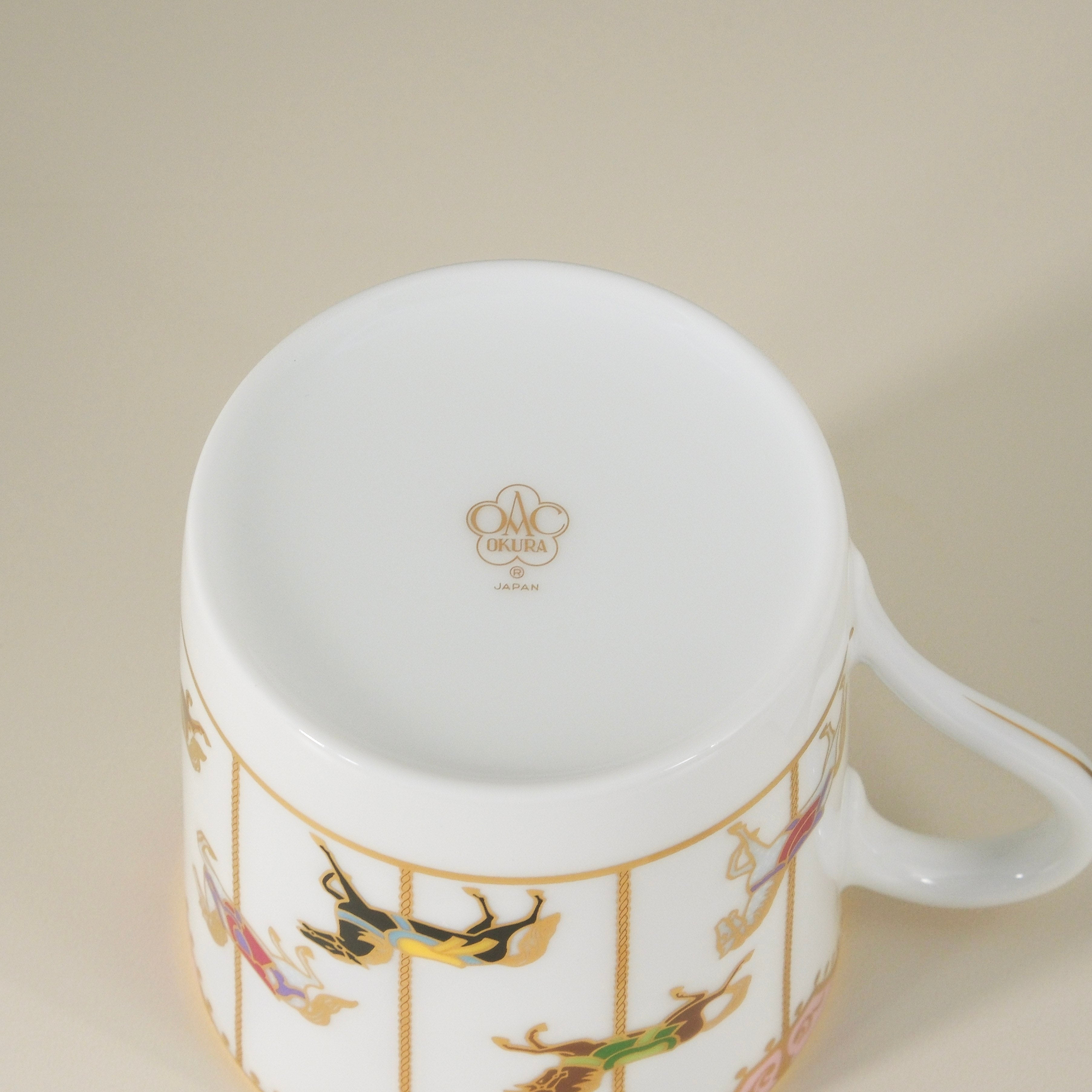 Okura Art China Merry-Go-Round (“Umaku Yuku”) Series Pair Mug