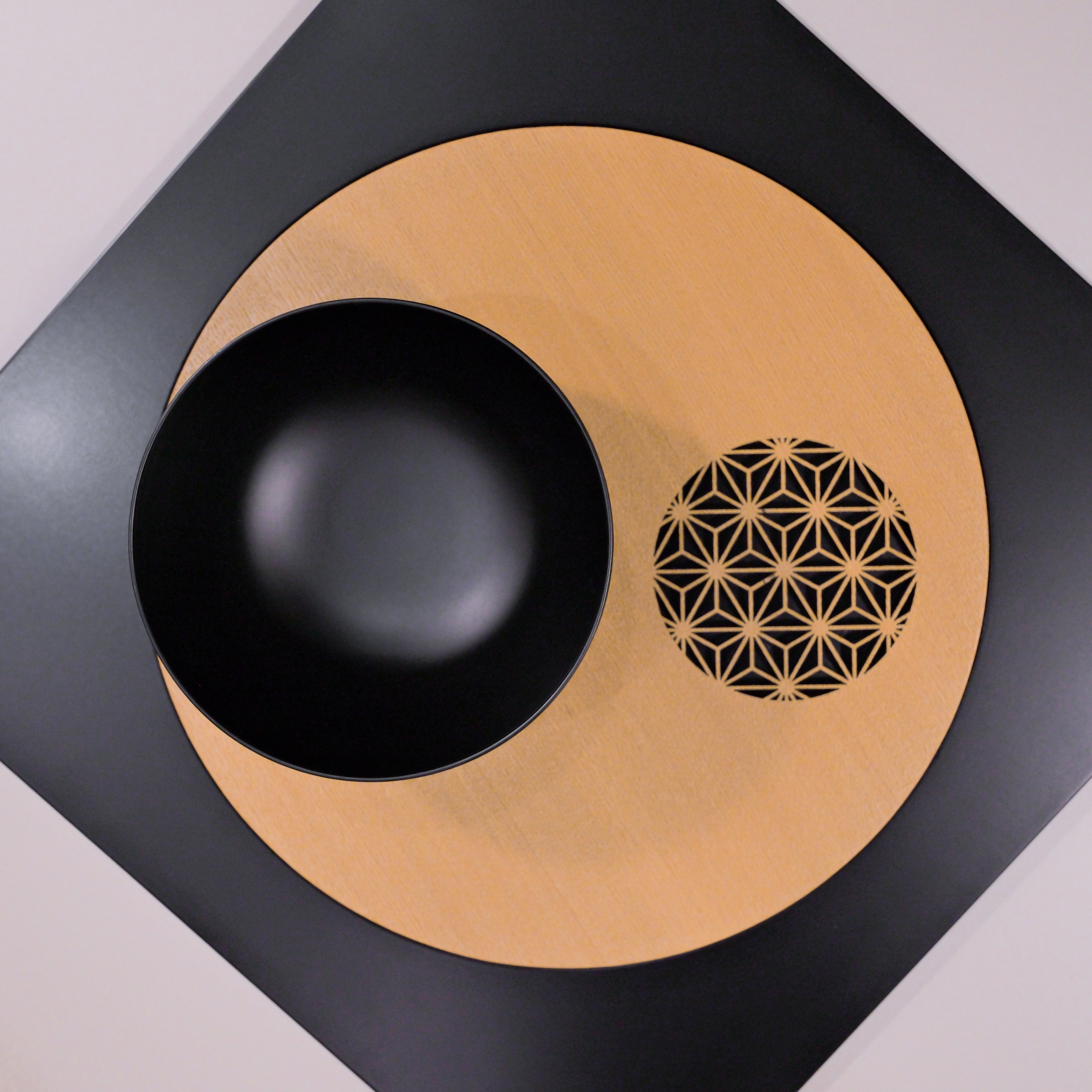 Asanoha Moon Urushi Wood Plate --square(Black)