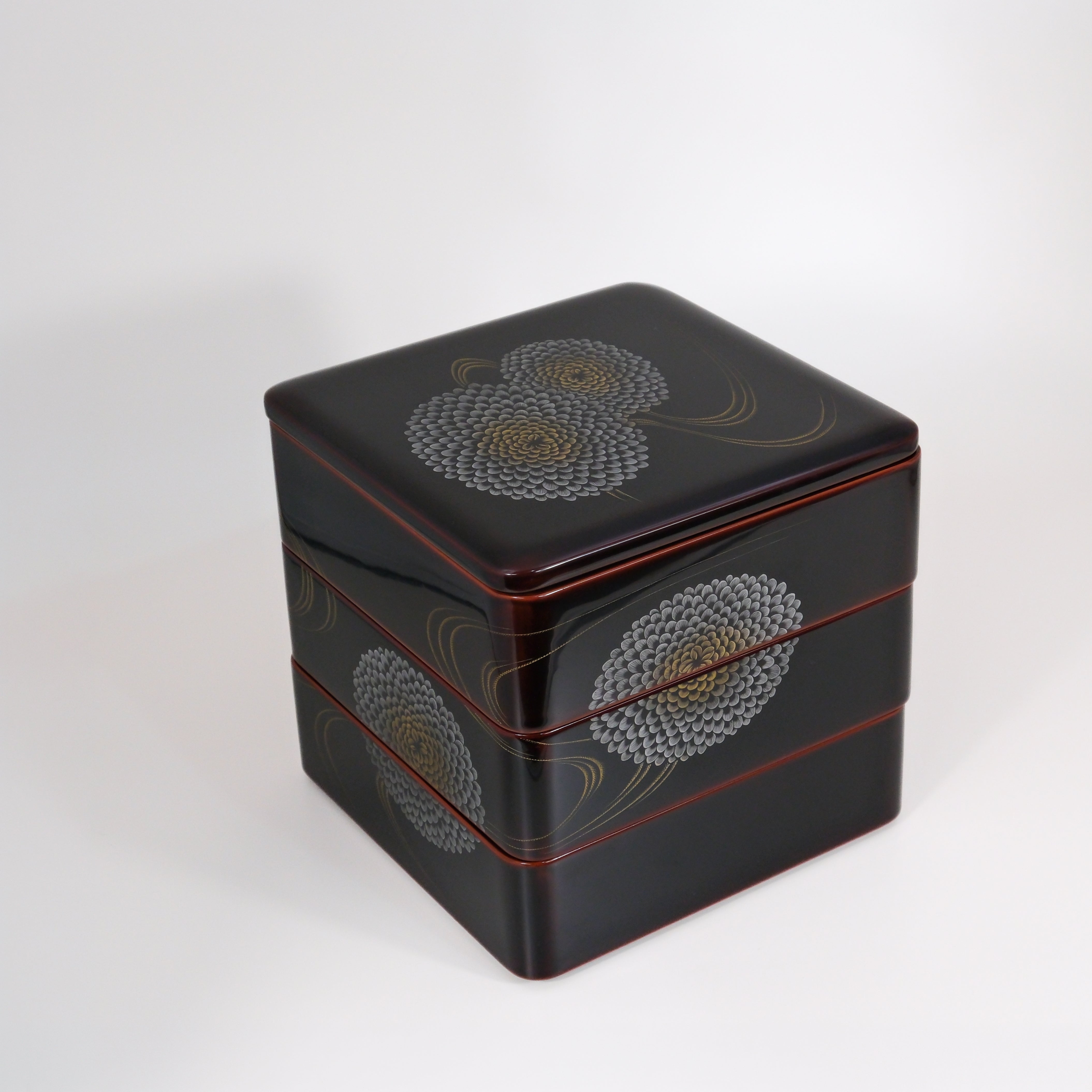 Handcrafted Chinkin Lacquer ”JUBAKO” with chrysanthemum motif