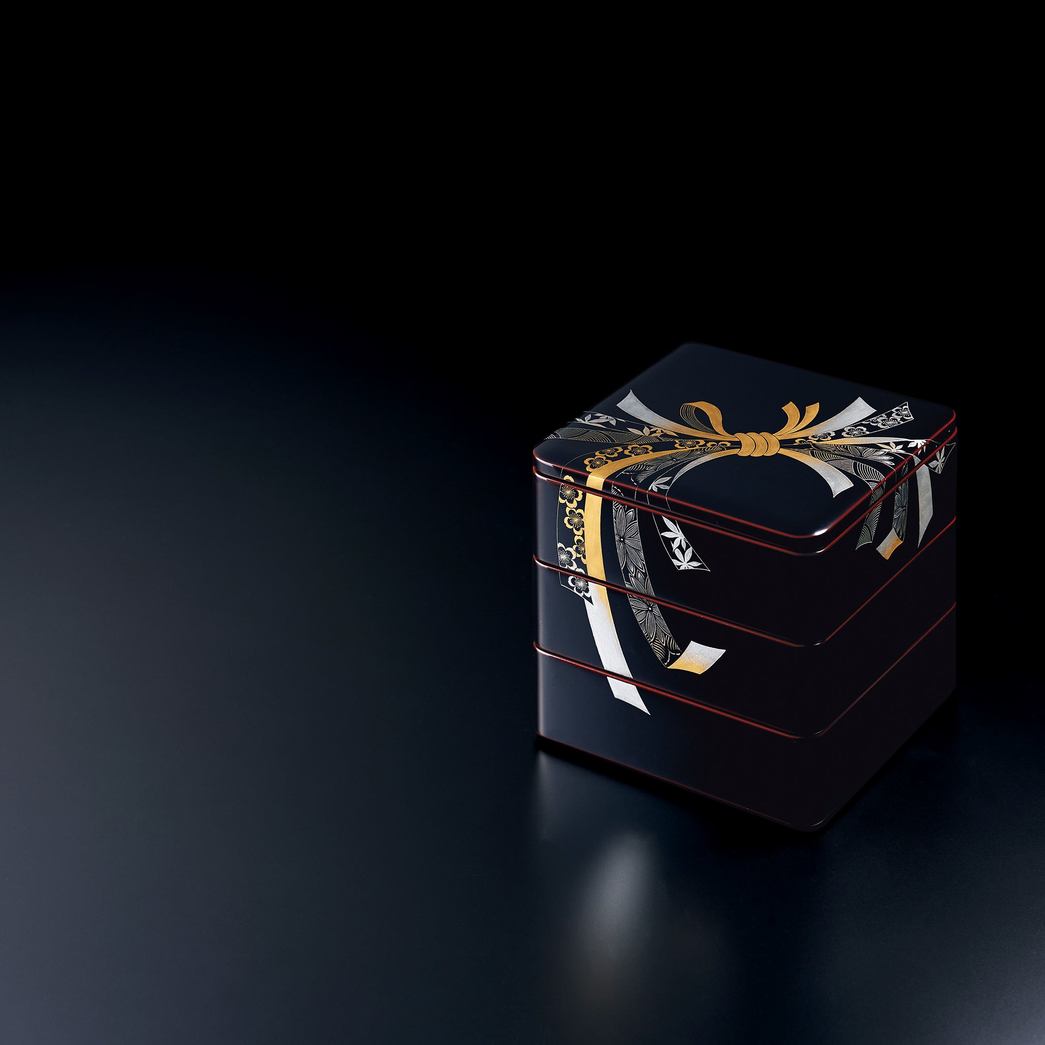Handcrafted Chinkin Lacquer ”JUBAKO” with Noshi Ribbon Motif